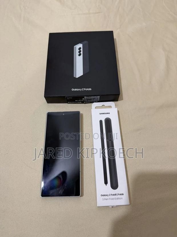 Samsung Galaxy Z Fold6 512 GB Silver - thumbnail 3