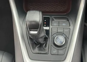 Toyota RAV4 2021 Black