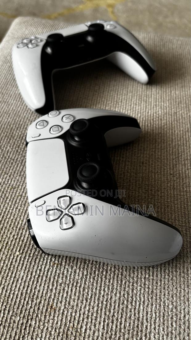 Ps 5 Controller Bundle - thumbnail 3