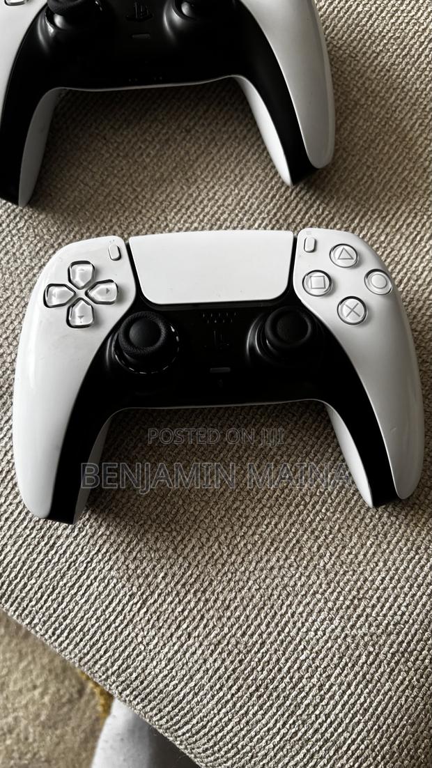 Ps 5 Controller Bundle - thumbnail 2