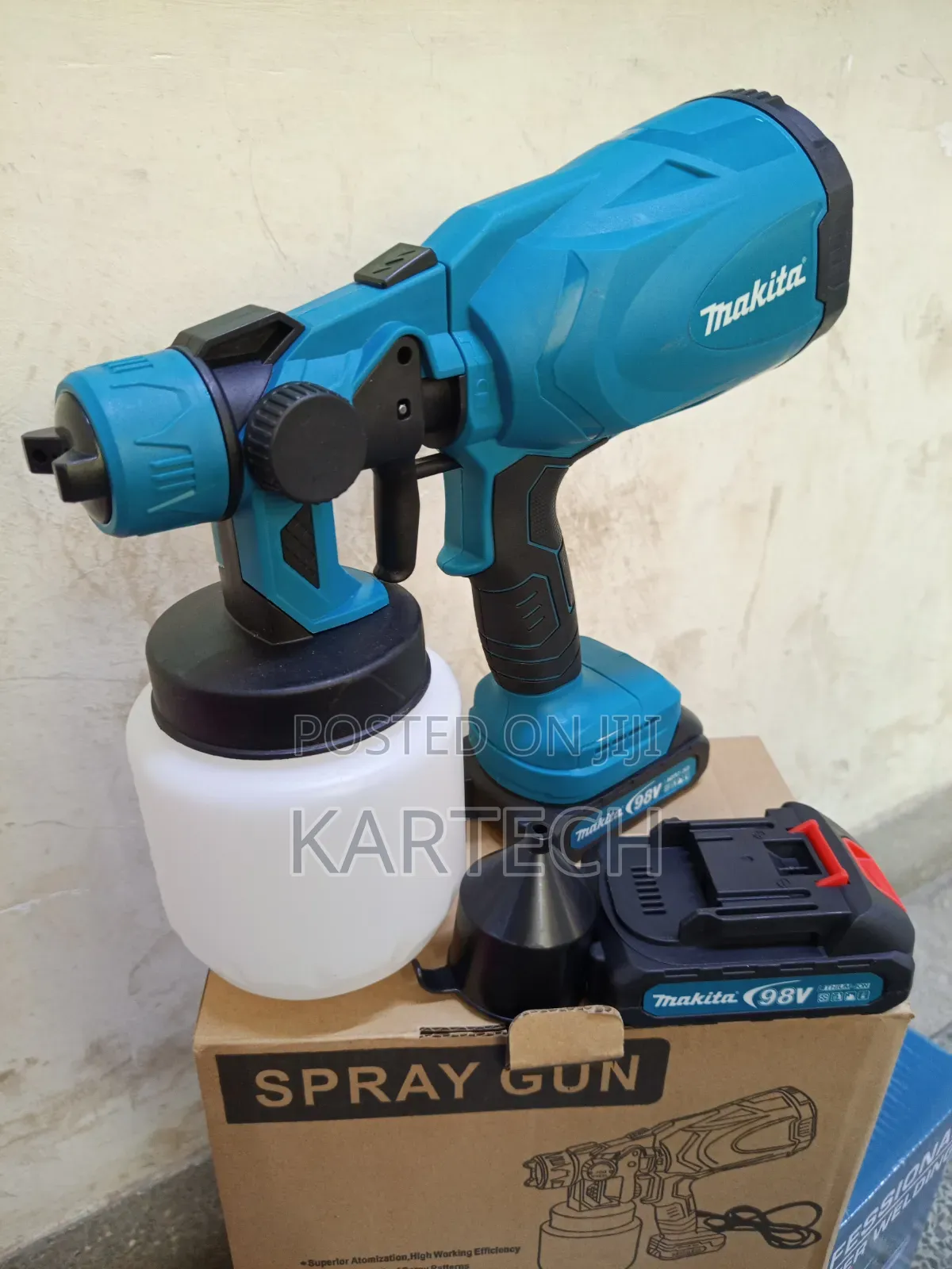 Makita Cordless Paint Sprayer Gun With Rechargeable Batteries