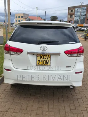 Toyota Wish 2012 White