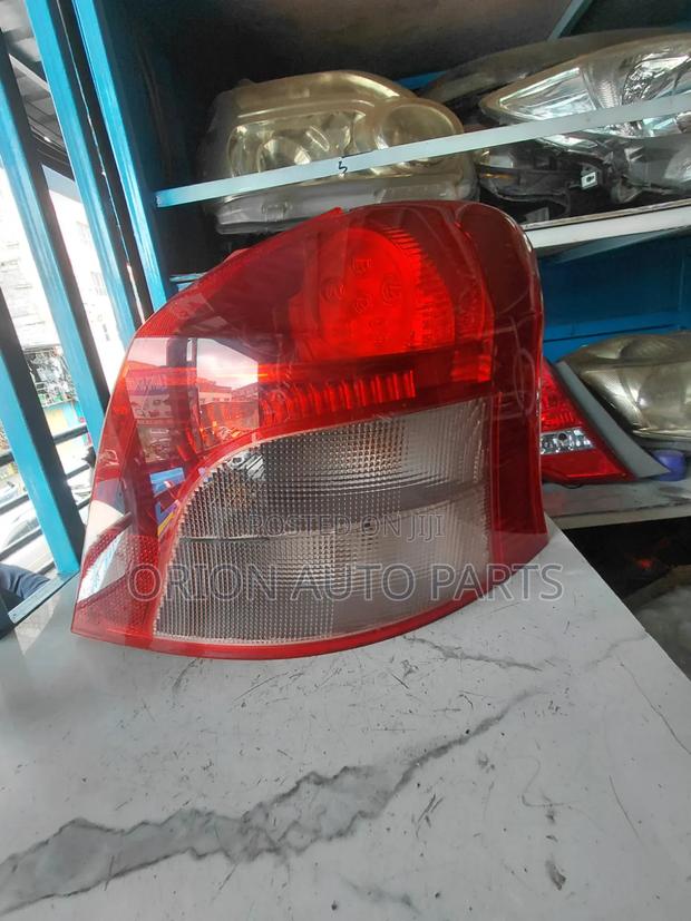 Toyota Vitz 2006 - main view