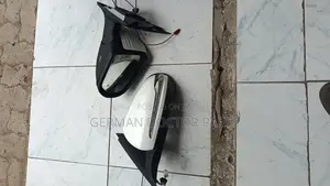 W205 Side Mirrors