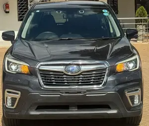 Subaru Forester Premium AWD 2019 Gray