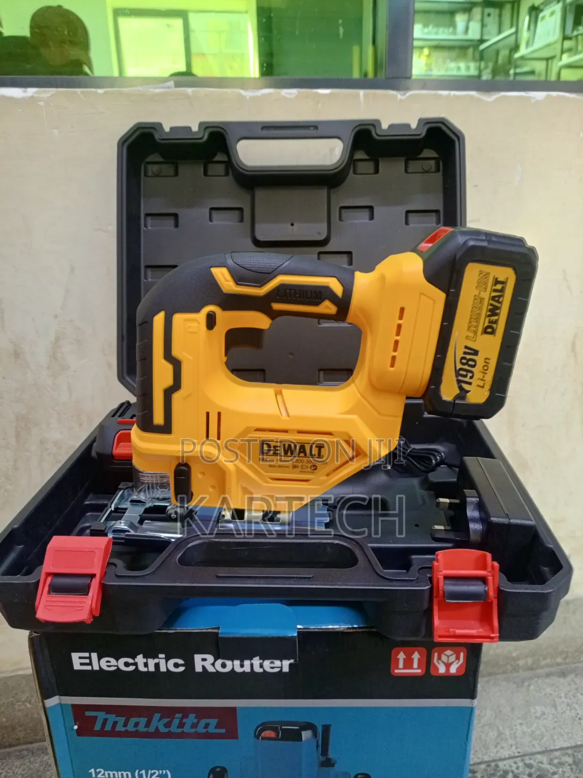 DeWalt Portable Battery-Powered Jigsaw
