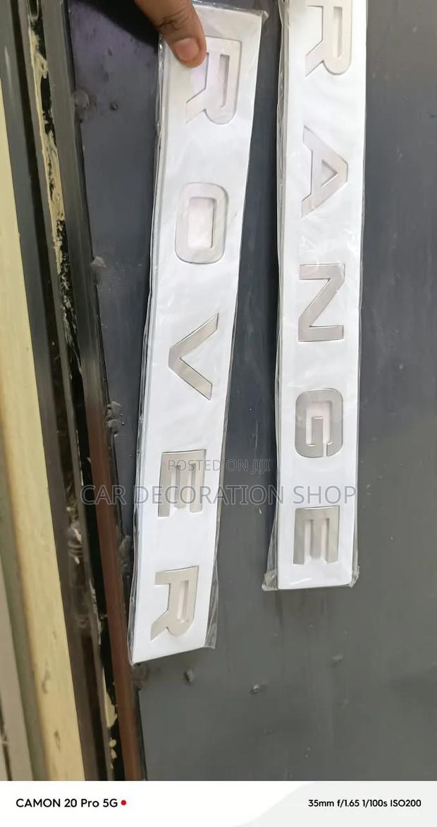 Silver Range Rover Hood or Tailgate Letter Emblem - thumbnail 2