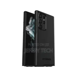 Otter Box Defender Armor Case With a Front Clip for Samsung S22 Ultra