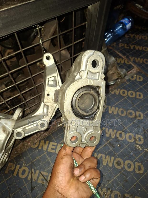 Nissan Note New E13 Engine Mount - main view