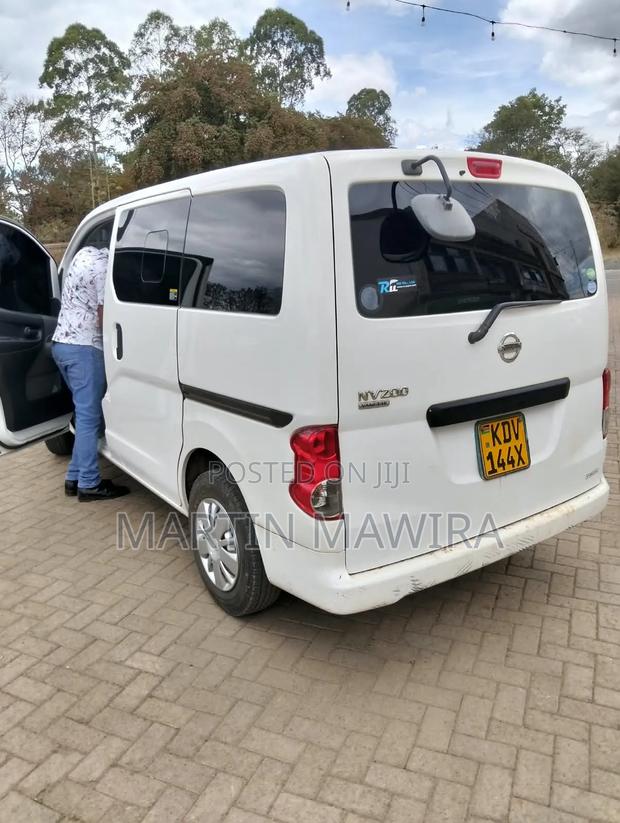 Nissan NV200 2018 White - thumbnail 3