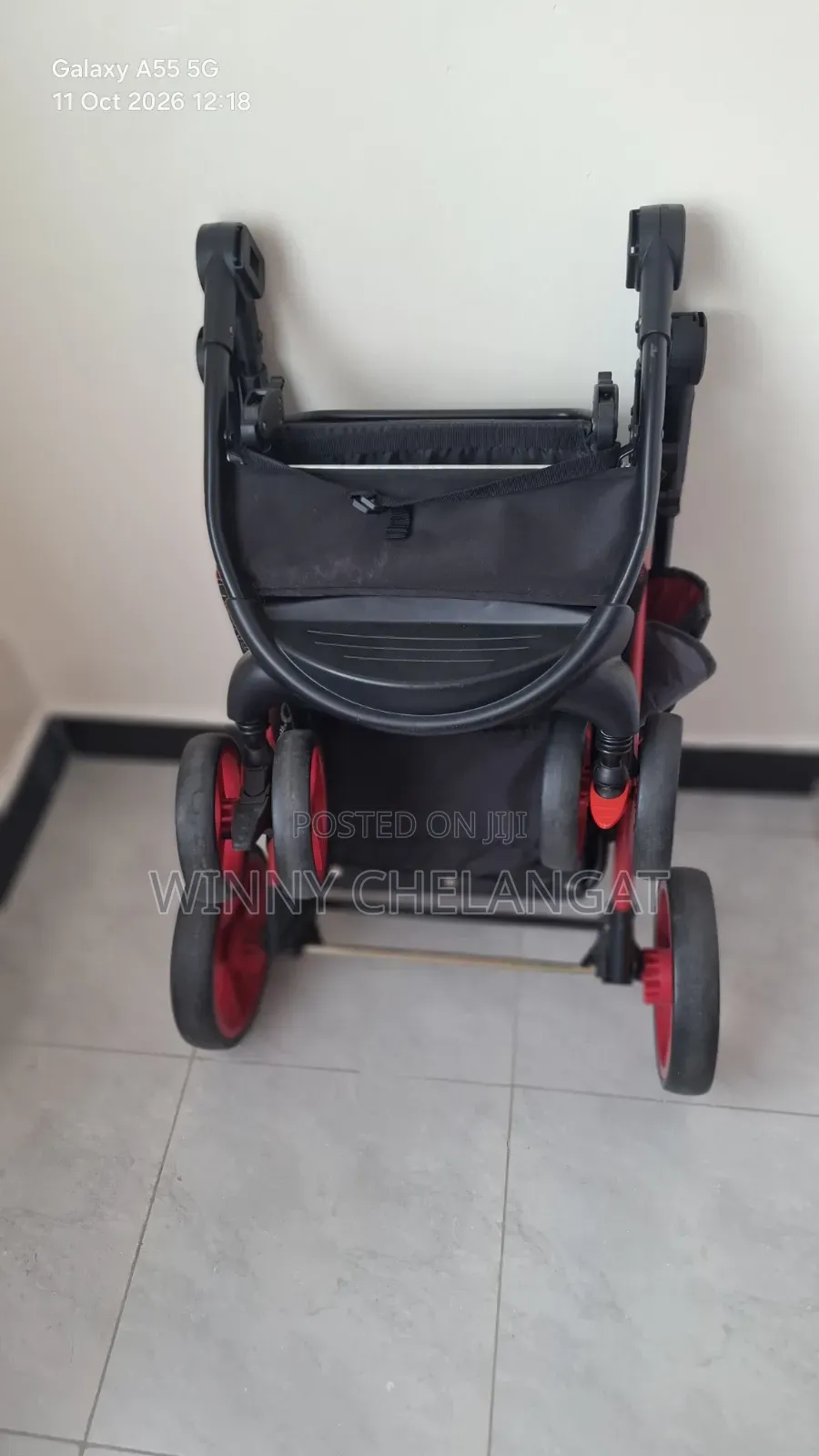 Second-Hand Baby Stroller – Stylish & Comfortable