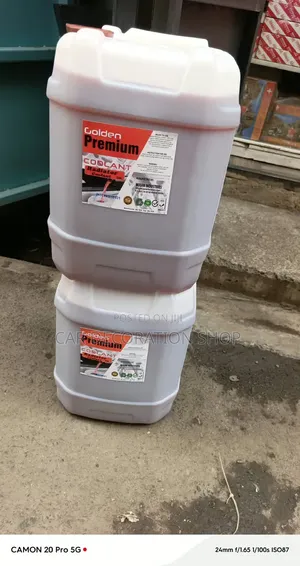 2litrered Coolant Regulate Engine Temperature,prevent Overheating
