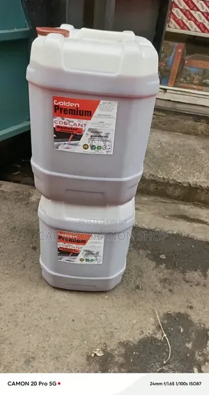 2litrered Coolant Regulate Engine Temperature,prevent Overheating