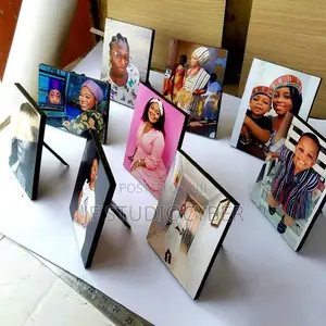 Frames & Mounts