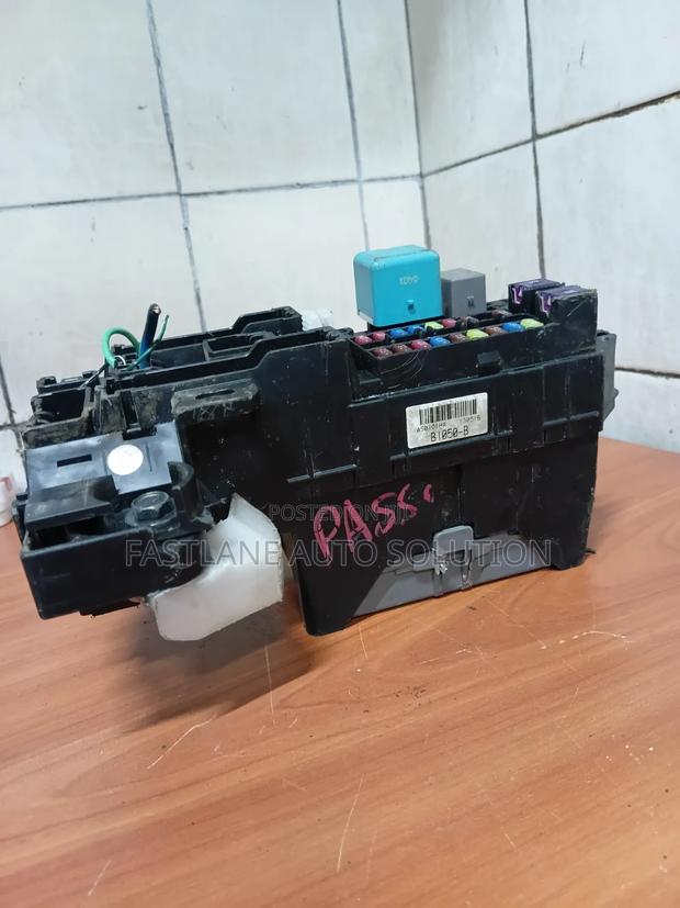 Toyota Passo Fusebox - main view