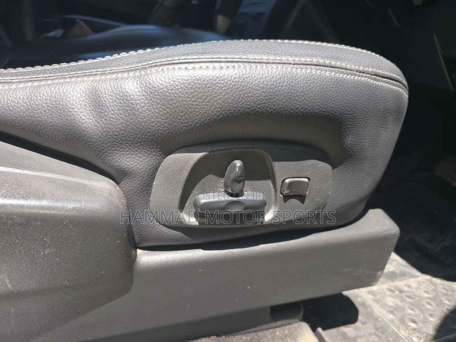 Mitsubishi Pajero Exceed 2019 Silver