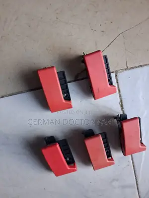 W124 Bonnet Release Handle
