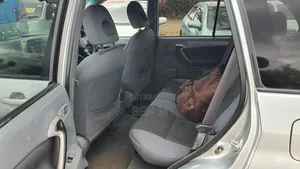 Toyota RAV4 Automatic 2003 Silver