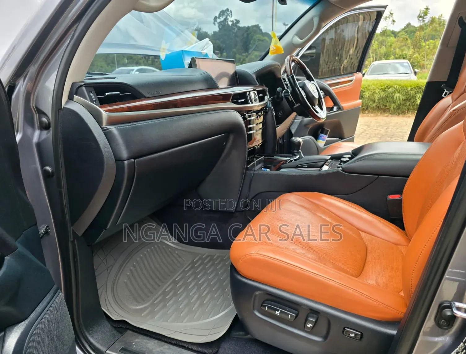 Lexus LX 2016 Gray
