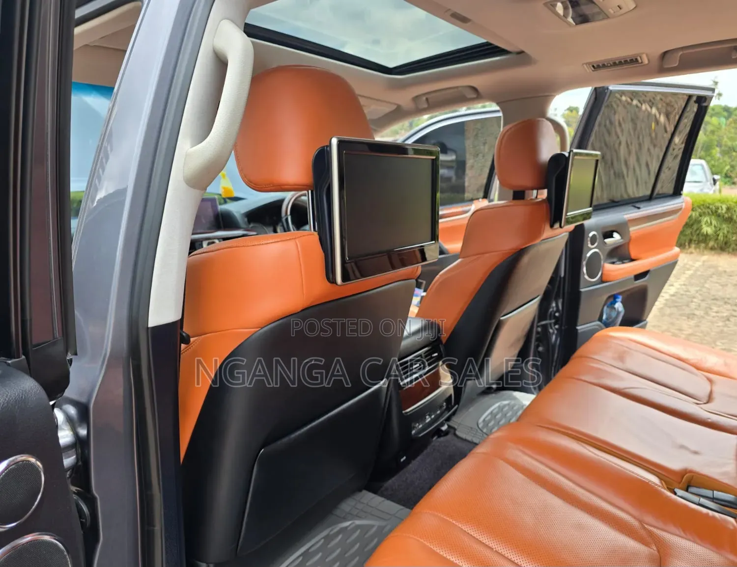 Lexus LX 2016 Gray