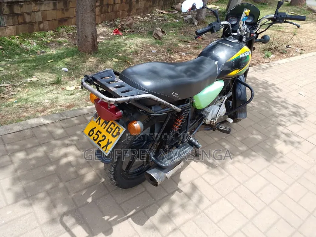 Bajaj Boxer 150 UG 2024 Black