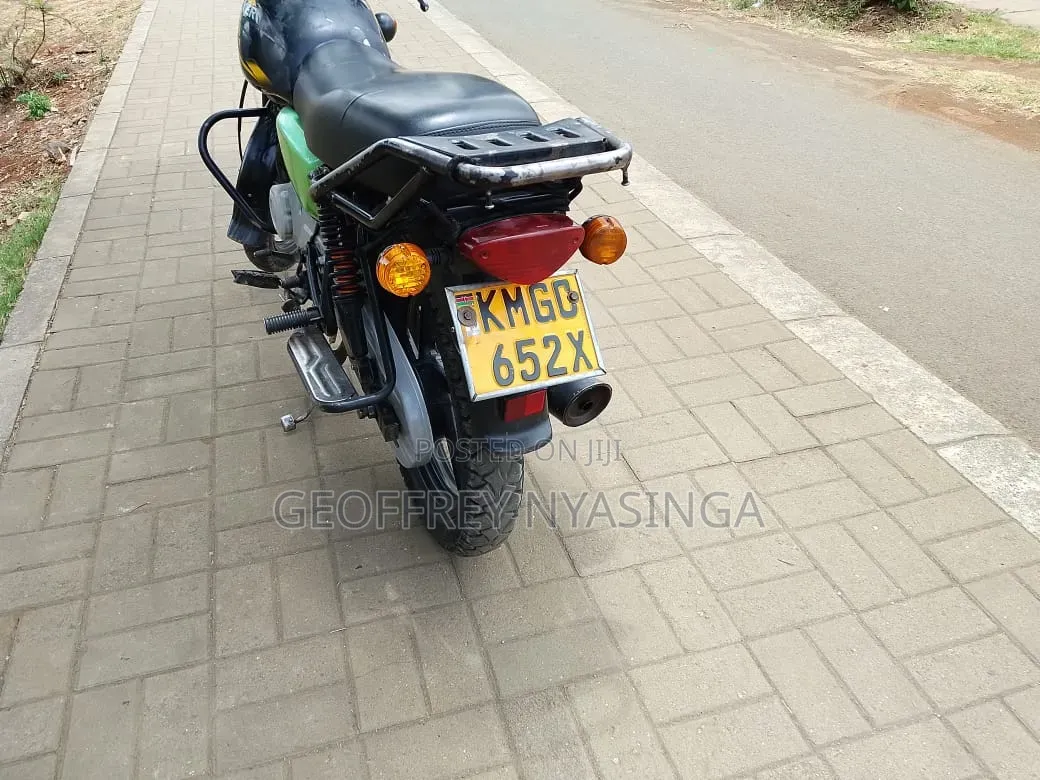 Bajaj Boxer 150 UG 2024 Black