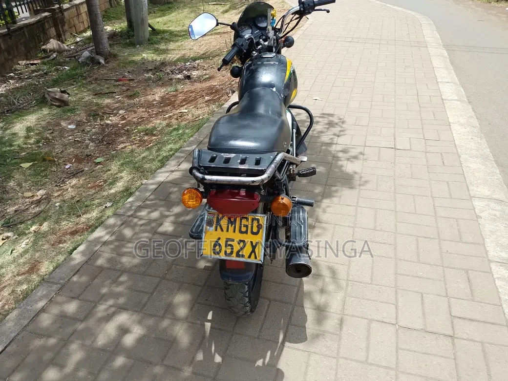 Bajaj Boxer 150 UG 2024 Black