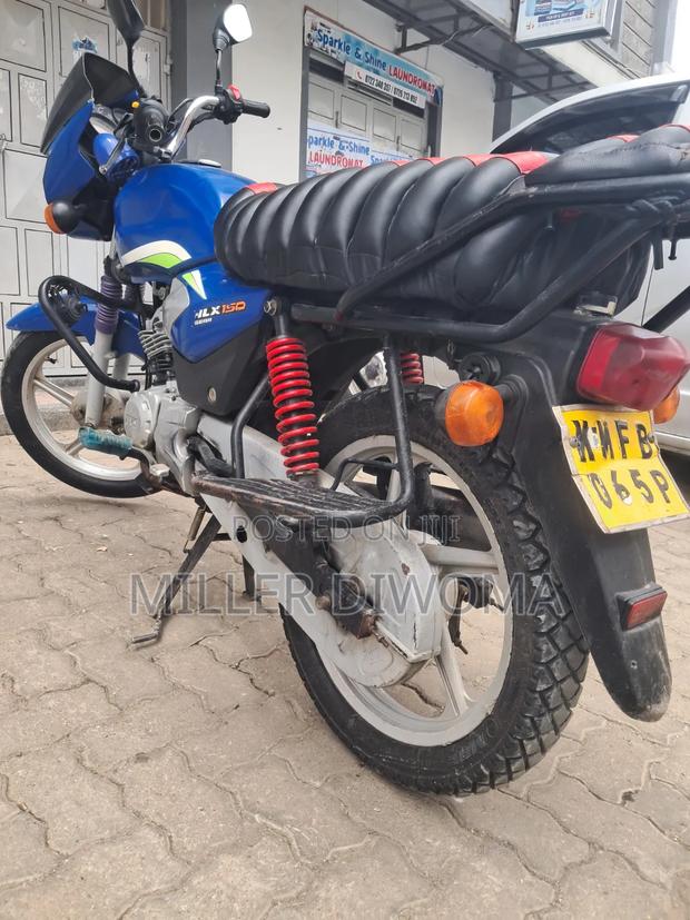 TVS HLX Plus ES 2022 Blue