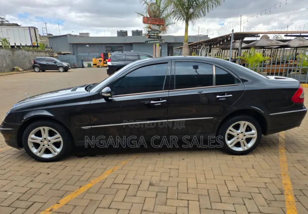 Mercedes-Benz E250 2010 Black