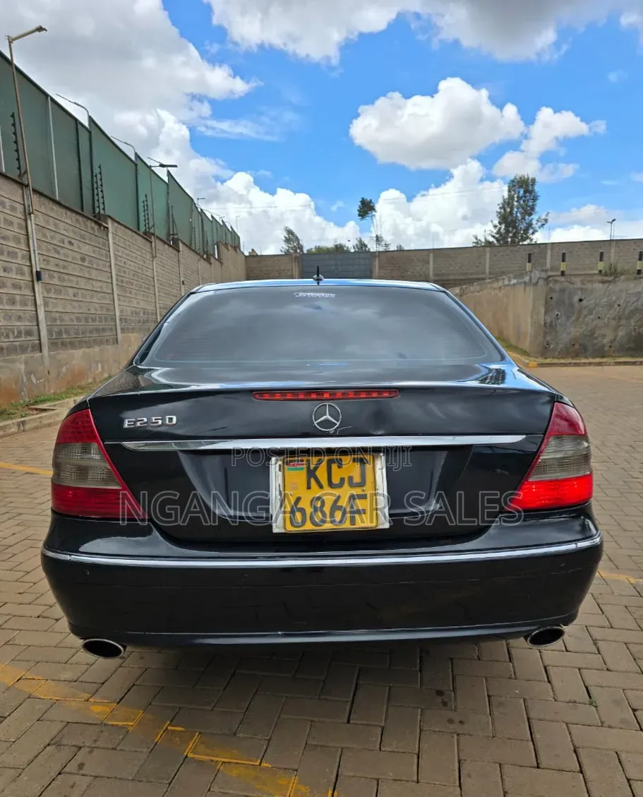 Mercedes-Benz E250 2010 Black