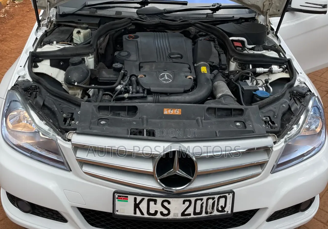 Mercedes-Benz C200 2011