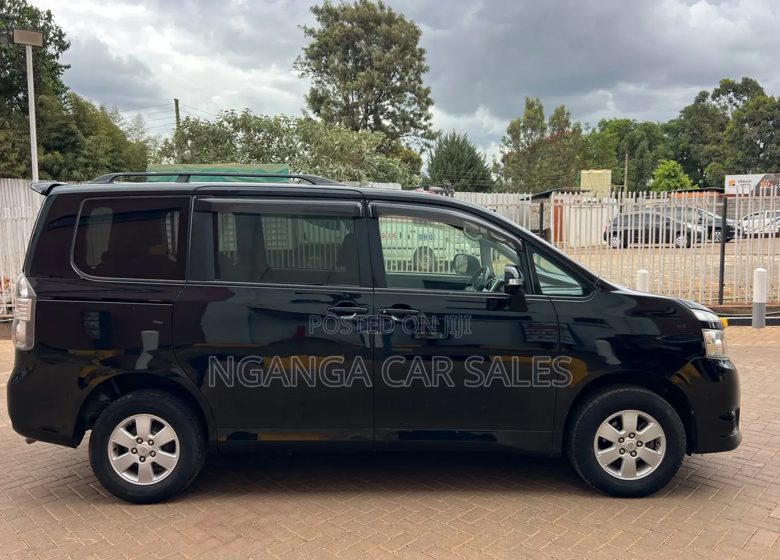 Toyota Voxy 2009 Black