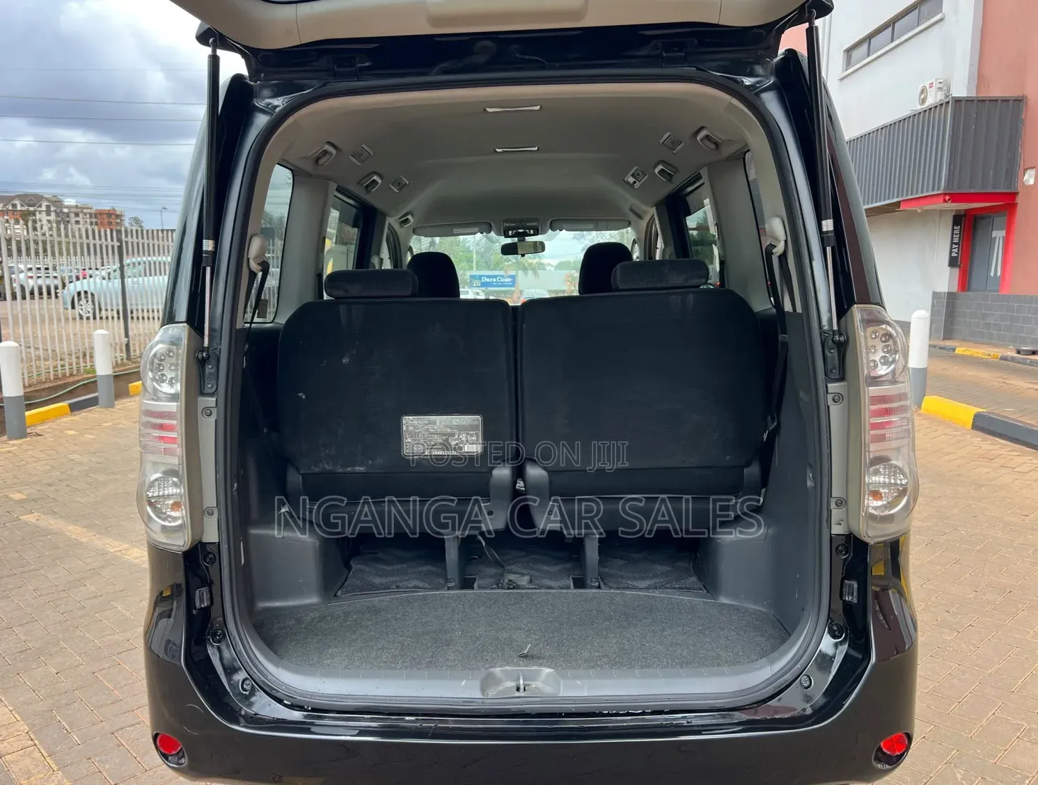 Toyota Voxy 2009 Black