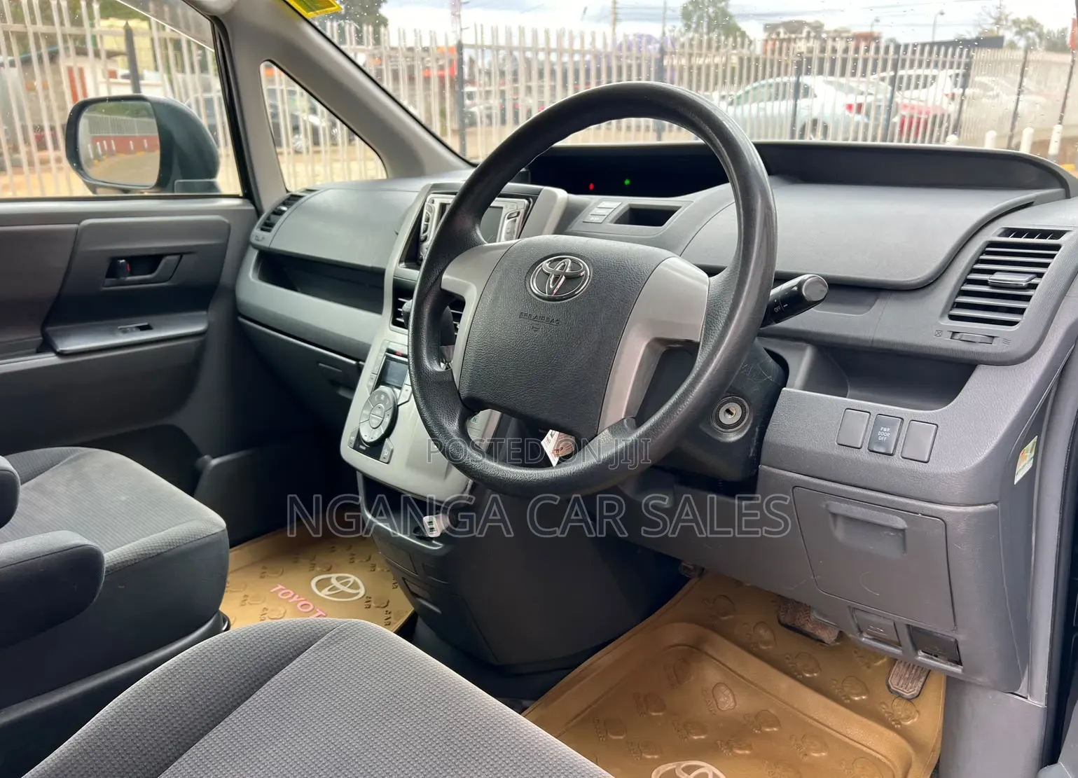 Toyota Voxy 2009 Black