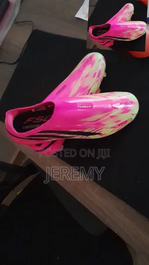 F50 Lightstrike Pro