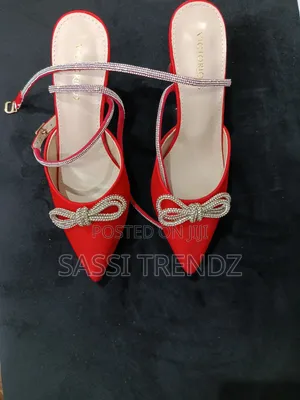 Victoria Kitted Heels Red