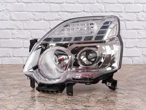 Depo Head Lamp / Light Nissan Xtrail T31 2011/2012/2013 Xenon