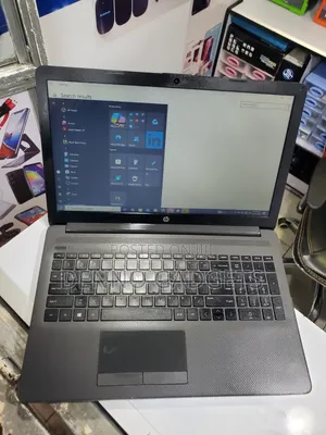 Laptop HP Pavilion 15 4GB Intel Core i3 HDD+SSD 500GB