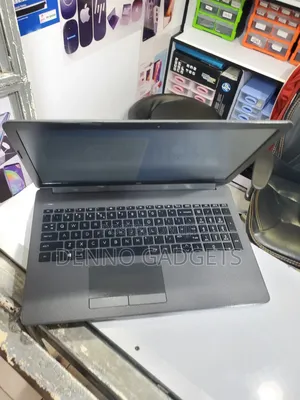 Laptop HP Pavilion 15 4GB Intel Core i3 HDD+SSD 500GB