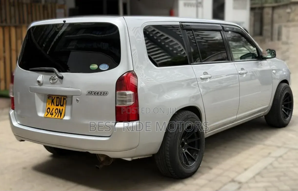 Toyota Succeed 2018 Silver