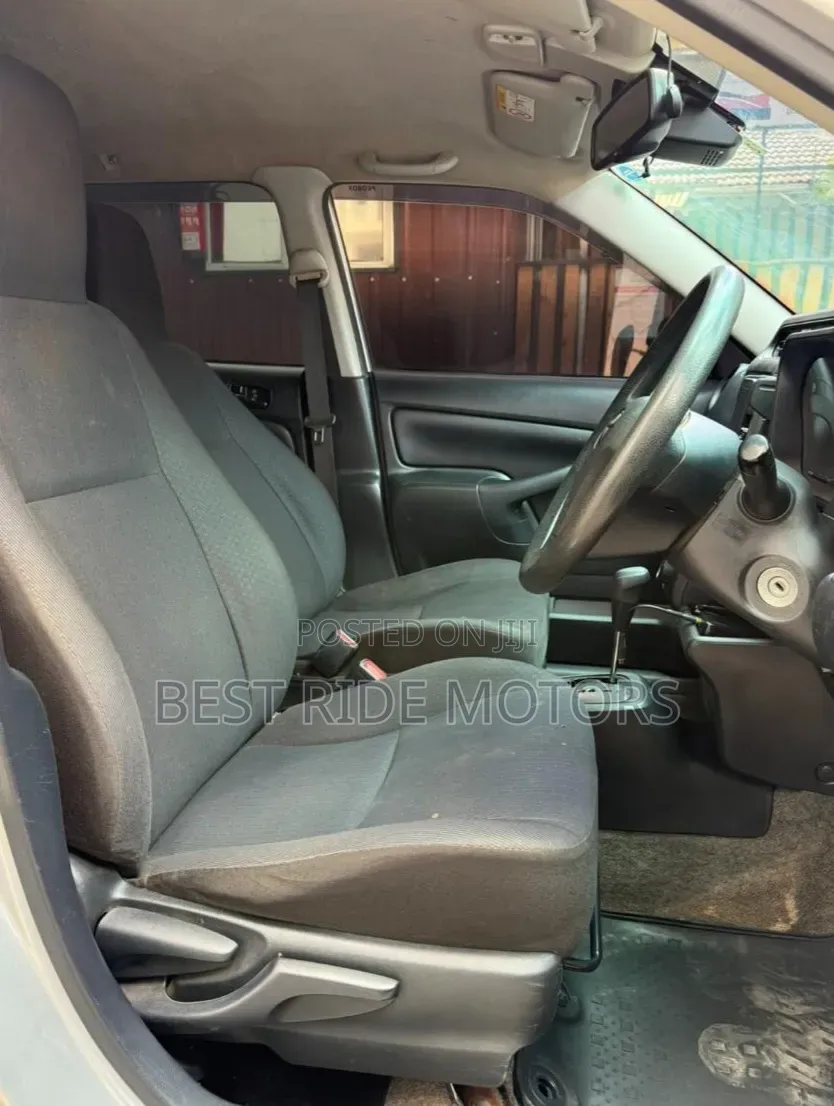Toyota Succeed 2018 Silver
