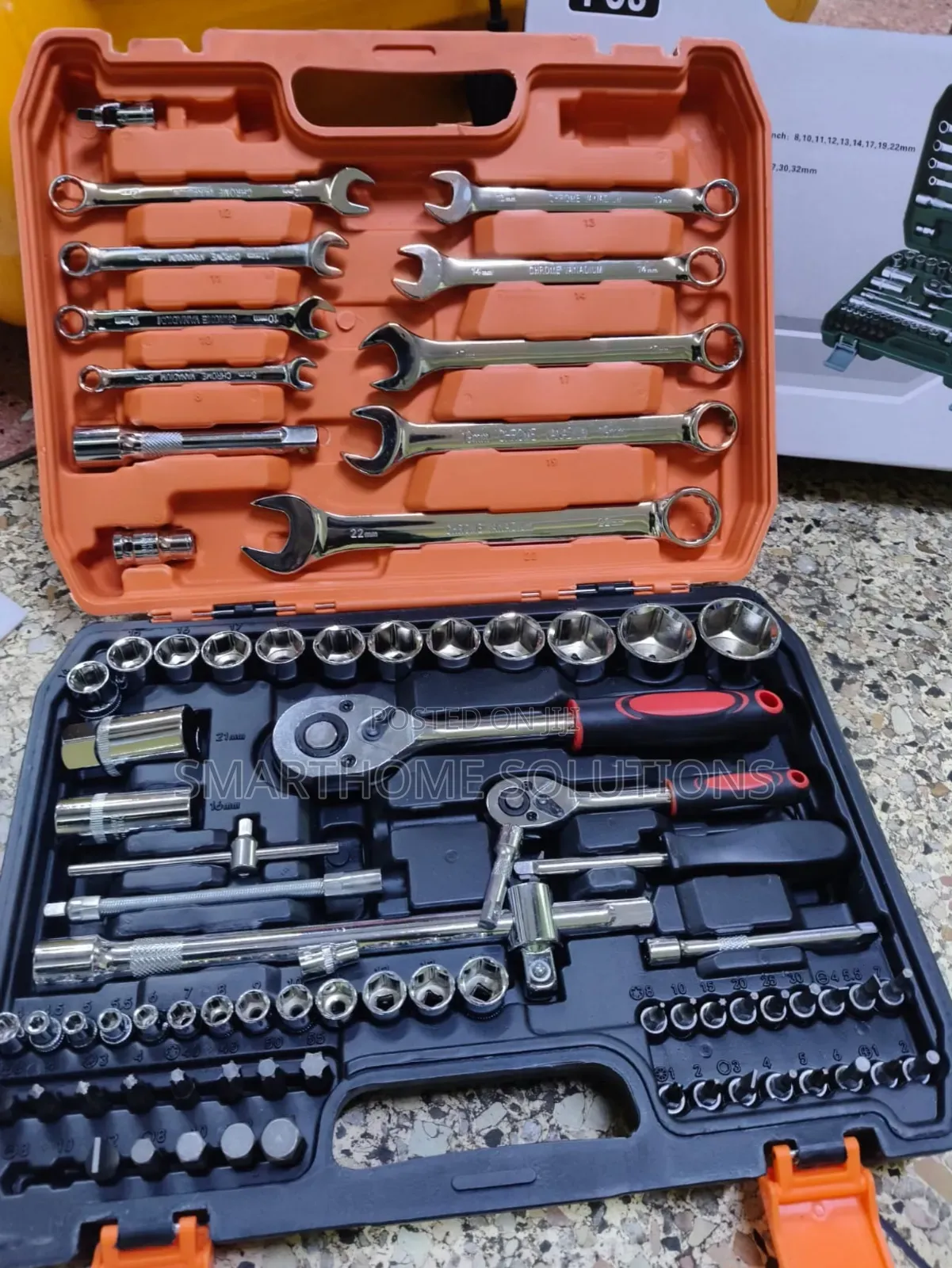 82pcs Socket Wrench Set
