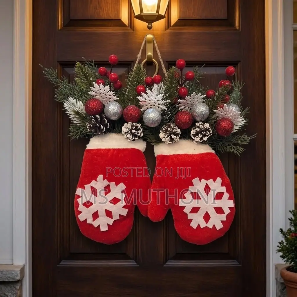 A Pair Christmas Mitten Wreath