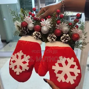 A Pair Christmas Mitten Wreath