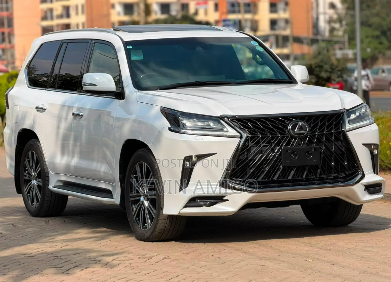 Lexus LX 2020 White