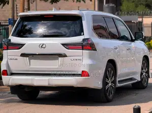 Lexus LX 2020 White