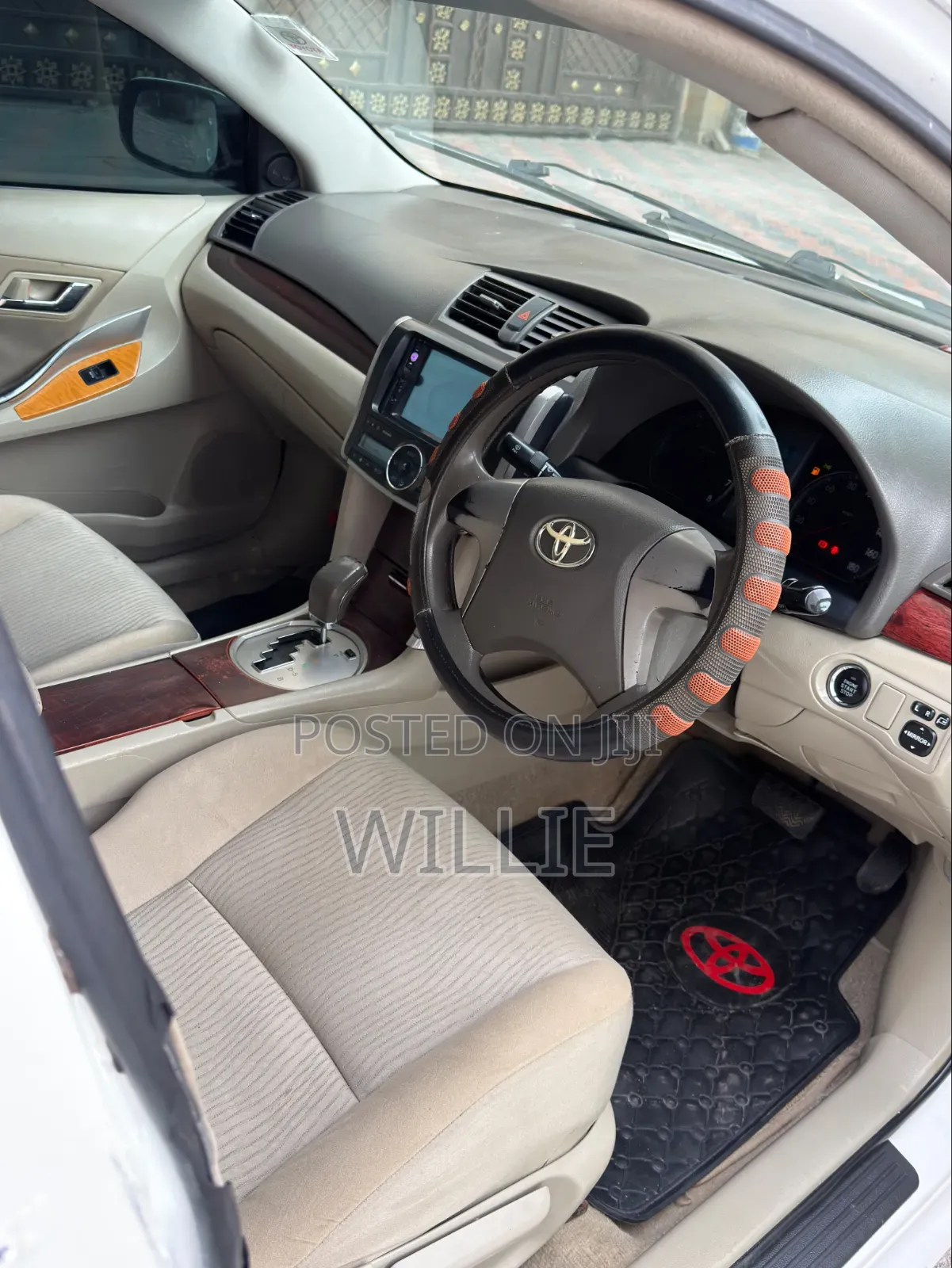 Toyota Premio 2012 White