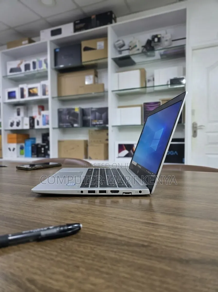 New Laptop HP EliteBook 830 G7 8GB Intel Core i5 SSD 256GB