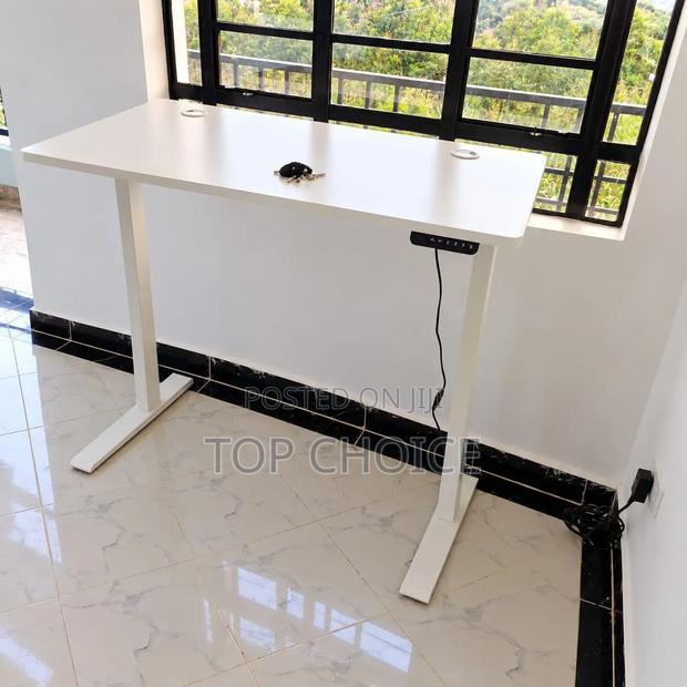 Electric Monitored Adjustable Desk 4fts - main view
