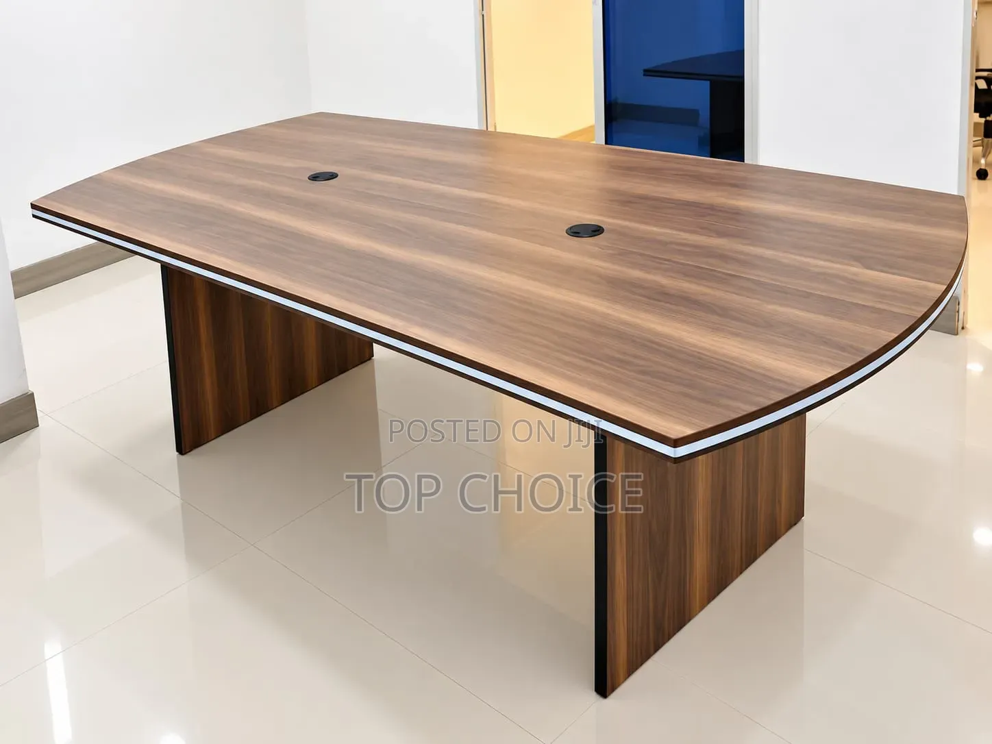 Conference Table/Boardroom Desk